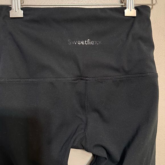 SweetFlexx Full length | Hi-Rise | Resistance Leggings - Picture 5 of 9